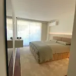 Luxe House *