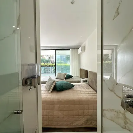 Luxe House *